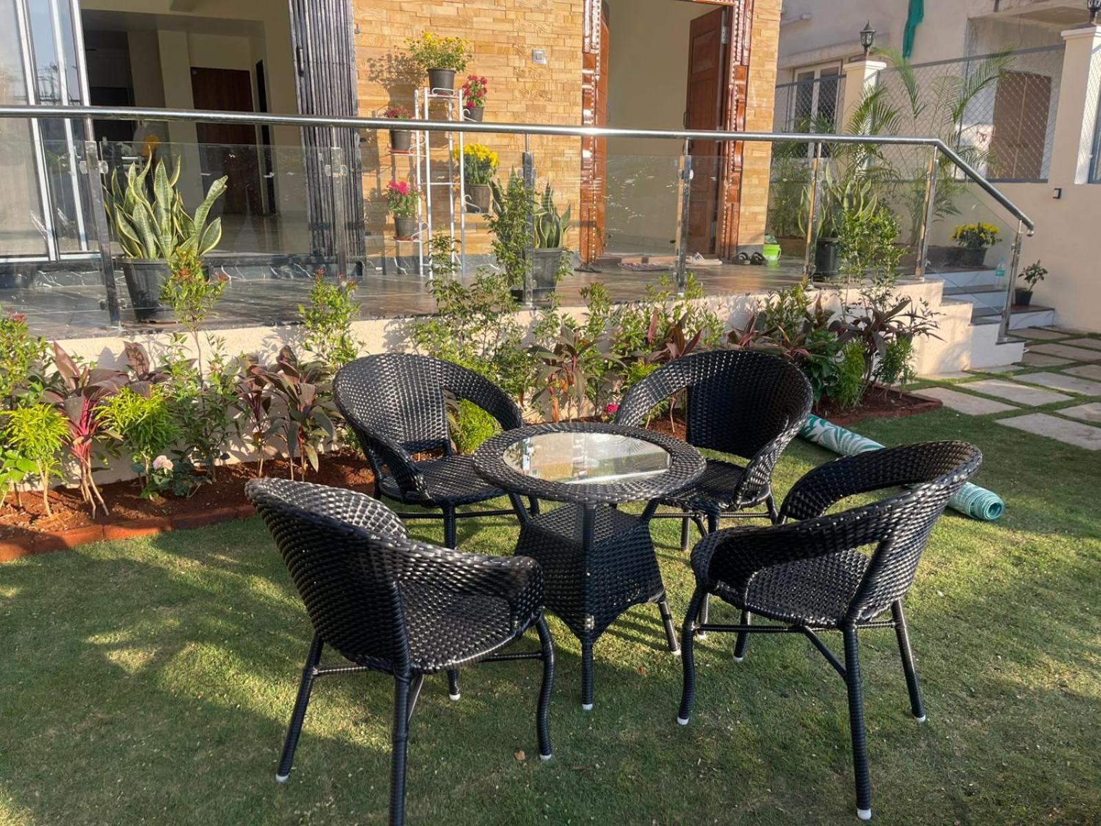 Mannat Villa With Swimming Pool And Garden Lonavala Exterior photo