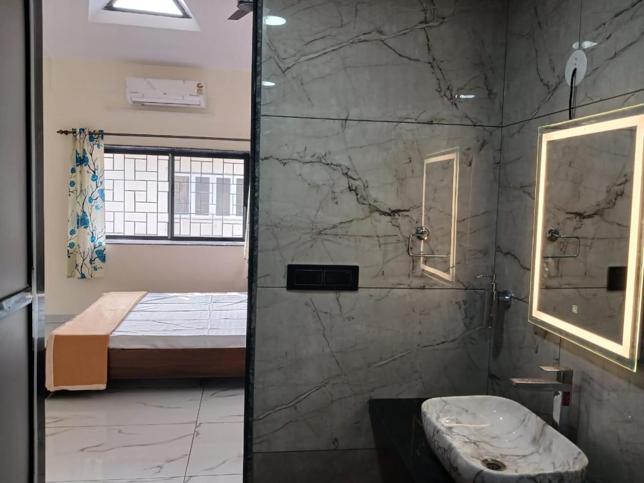 Mannat Villa With Swimming Pool And Garden Lonavala Exterior photo